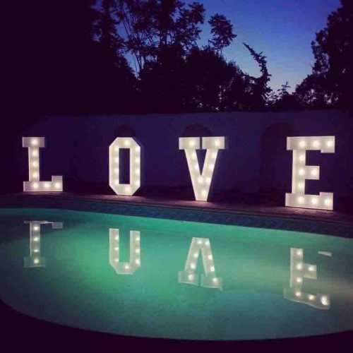 Illuminated love letter for your Algarve wedding